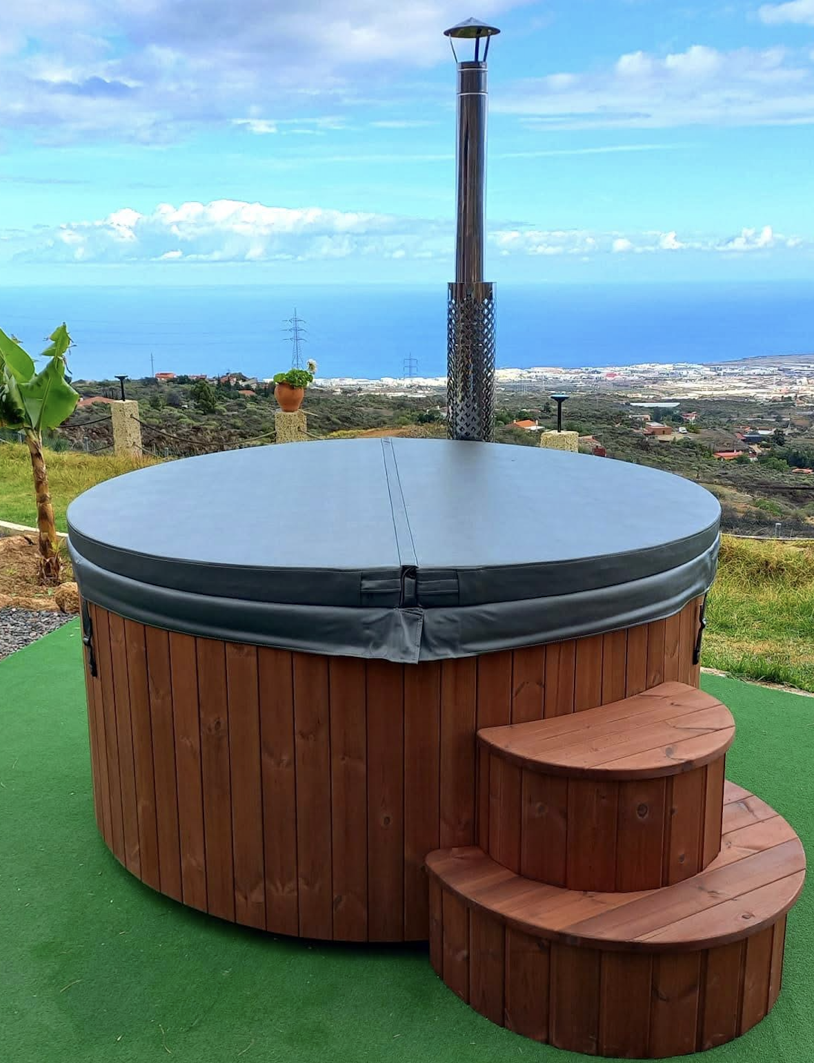 Soojustatud kate kümblustünnile