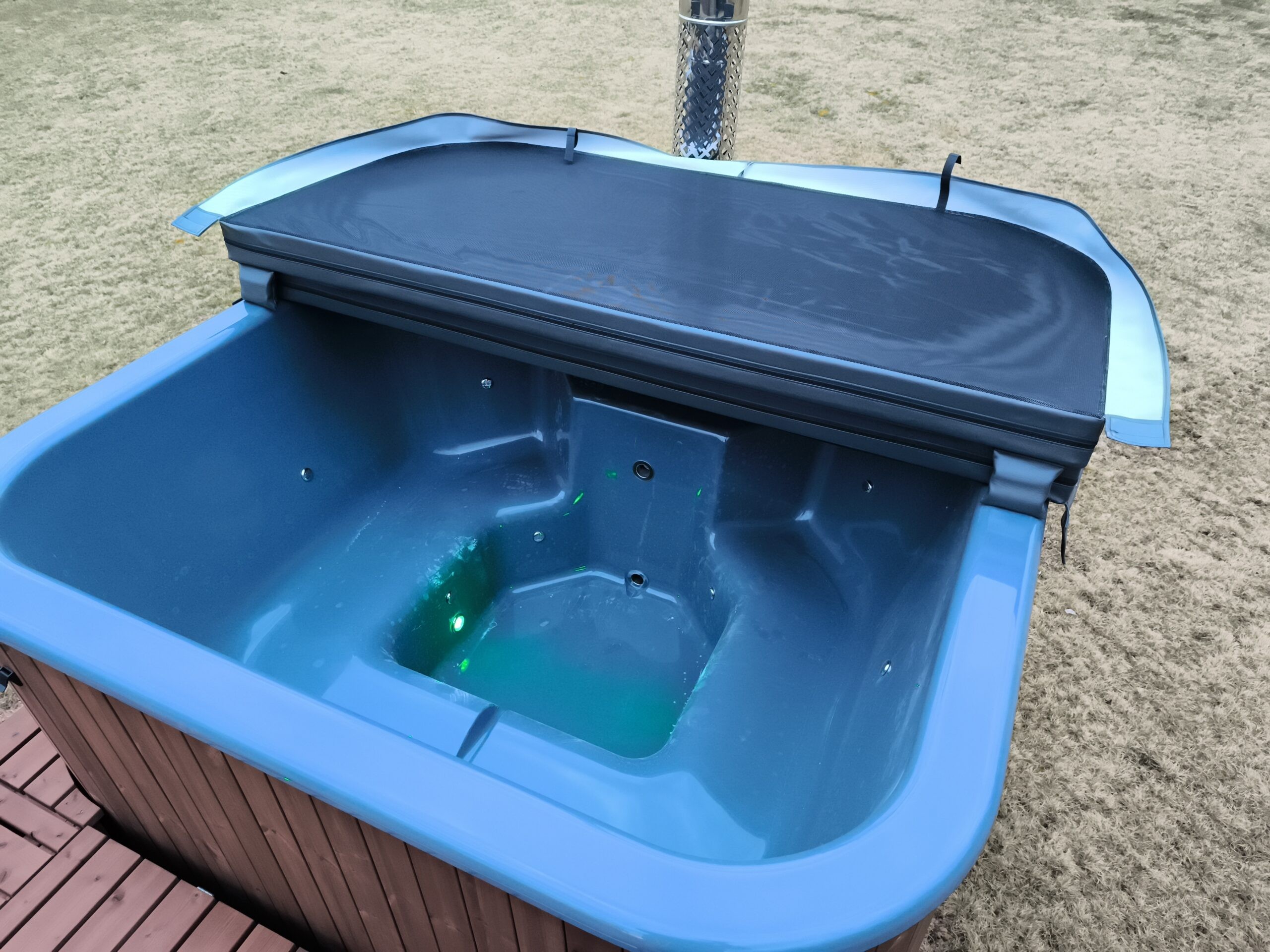 Haagisel kümblustünn Icon Tub 200